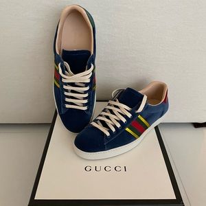 Brand New last season Gucci suede . Sz 10 US 11